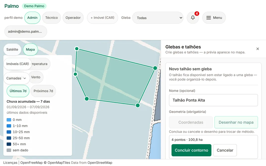 Contorno de um talhão sendo desenhado no mapa: os vértices já marcados ligados por linhas, sobre os talhões vizinhos coloridos por chuva acumulada.